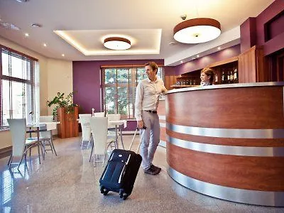 Hotel Mazovia Airport Modlin Новы-Двур-Мазовецкий