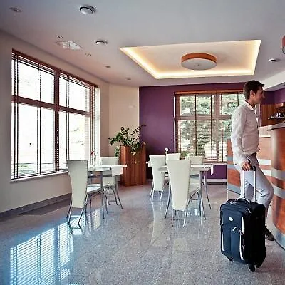 Hotel Mazovia Airport Modlin Новы-Двур-Мазовецкий
