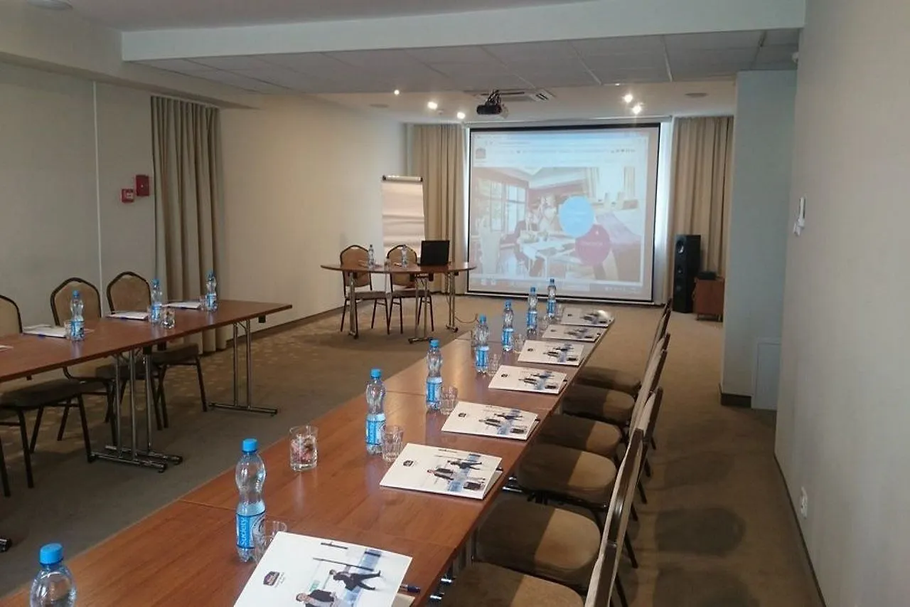 Hotel Mazovia Airport Modlin Новы-Двур-Мазовецкий Польша